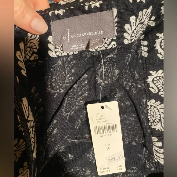 NWT ANTHRO Black Floral Embroidered Wide Leg Apron Jumpsuit Overalls Size 10 - Picture 12 of 16